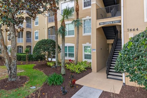 Condo in Kissimmee, Florida, 3 bedrooms  № 2095511 - photo 4