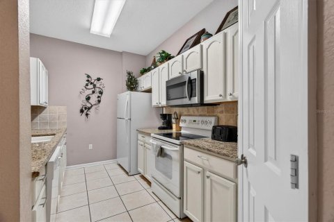 Condo in Kissimmee, Florida, 3 bedrooms  № 2095511 - photo 11