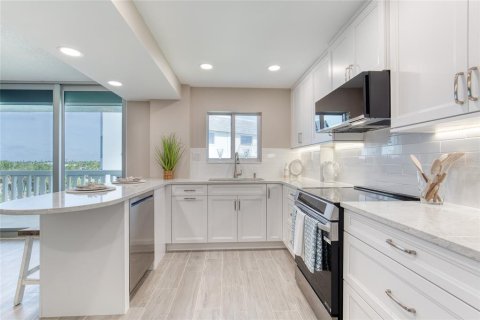 Copropriété à vendre à Ormond Beach, Floride: 2 chambres, 116.13 m2 № 2412557 - photo 9