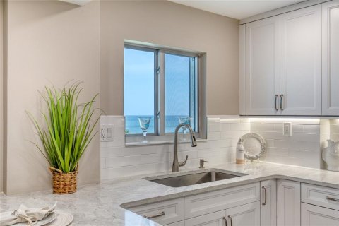 Copropriété à vendre à Ormond Beach, Floride: 2 chambres, 116.13 m2 № 2412557 - photo 10