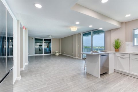 Copropriété à vendre à Ormond Beach, Floride: 2 chambres, 116.13 m2 № 2412557 - photo 14
