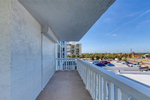 Copropriété à vendre à Ormond Beach, Floride: 2 chambres, 116.13 m2 № 2412557 - photo 22