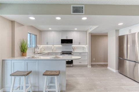 Copropriété à vendre à Ormond Beach, Floride: 2 chambres, 116.13 m2 № 2412557 - photo 12