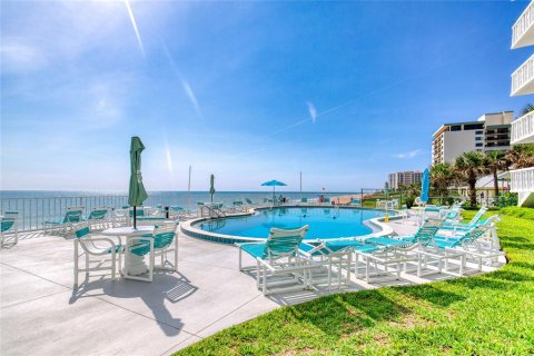 Copropriété à vendre à Ormond Beach, Floride: 2 chambres, 116.13 m2 № 2412557 - photo 3