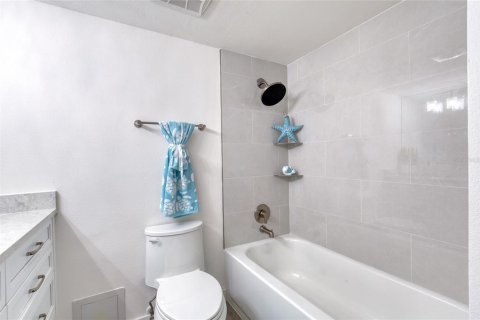 Copropriété à vendre à Ormond Beach, Floride: 2 chambres, 116.13 m2 № 2412557 - photo 28