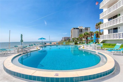 Copropriété à vendre à Ormond Beach, Floride: 2 chambres, 116.13 m2 № 2412557 - photo 4