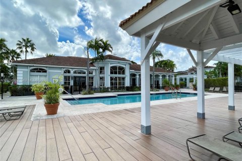 Condominio en alquiler en Pembroke Pines, Florida, 2 dormitorios, 92.9 m2 № 2077570 - foto 18