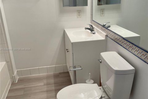 Condominio en alquiler en Pembroke Pines, Florida, 2 dormitorios, 92.9 m2 № 2077570 - foto 10