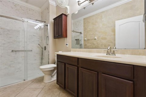 Villa ou maison à vendre à Mount Dora, Floride: 5 chambres, 284.84 m2 № 2356552 - photo 18