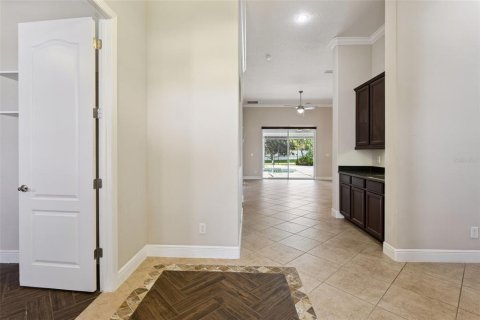 Villa ou maison à vendre à Mount Dora, Floride: 5 chambres, 284.84 m2 № 2356552 - photo 10