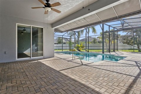 Villa ou maison à vendre à Mount Dora, Floride: 5 chambres, 284.84 m2 № 2356552 - photo 30