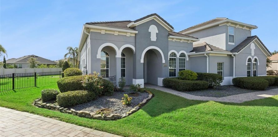 Villa ou maison à Mount Dora, Floride 5 chambres, 284.84 m2 № 2356552