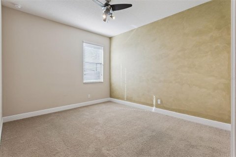Villa ou maison à vendre à Mount Dora, Floride: 5 chambres, 284.84 m2 № 2356552 - photo 21