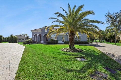 Villa ou maison à vendre à Mount Dora, Floride: 5 chambres, 284.84 m2 № 2356552 - photo 2