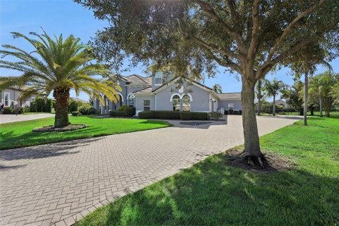 Villa ou maison à vendre à Mount Dora, Floride: 5 chambres, 284.84 m2 № 2356552 - photo 3
