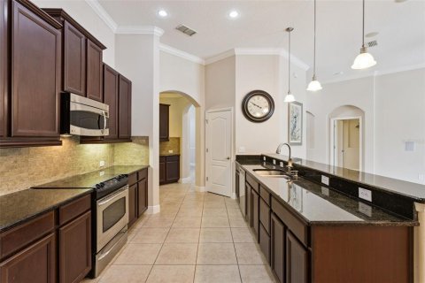 Villa ou maison à vendre à Mount Dora, Floride: 5 chambres, 284.84 m2 № 2356552 - photo 13