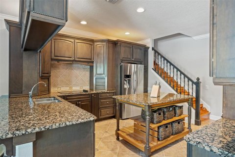 House in Wesley Chapel, Florida 4 bedrooms, 310.01 sq.m. № 1810080 - photo 10