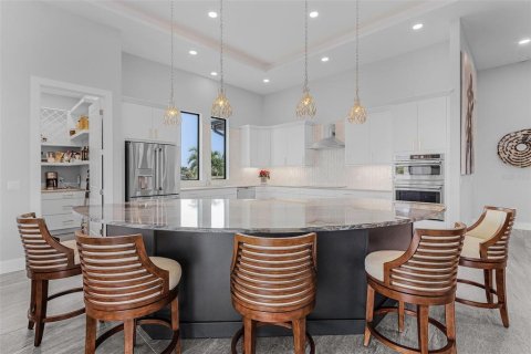 Casa en venta en Cape Coral, Florida, 2 dormitorios, 291.53 m2 № 2091658 - foto 3