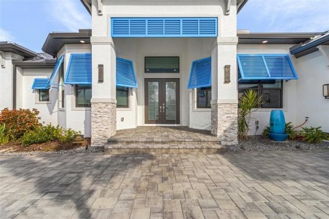 Casa en venta en Cape Coral, Florida, 2 dormitorios, 291.53 m2 № 2091658 - foto 2