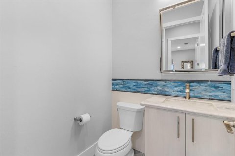 Casa en venta en Cape Coral, Florida, 2 dormitorios, 291.53 m2 № 2091658 - foto 27