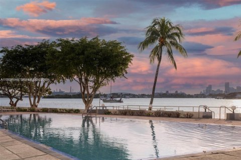 Condominio en venta en Miami Beach, Florida, 1 dormitorio, 73.39 m2 № 1995006 - foto 30
