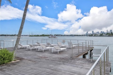 Condominio en venta en Miami Beach, Florida, 1 dormitorio, 73.39 m2 № 1995006 - foto 16