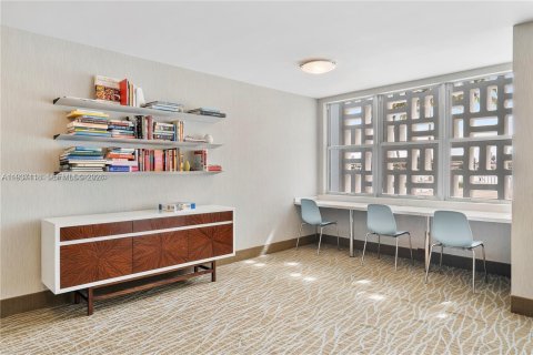 Condominio en venta en Miami Beach, Florida, 1 dormitorio, 73.39 m2 № 1995006 - foto 19