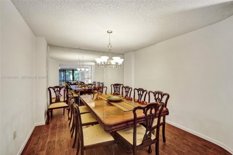 Condominio en alquiler en Hollywood, Florida, 2 dormitorios, 128.48 m2 № 2029610 - foto 20