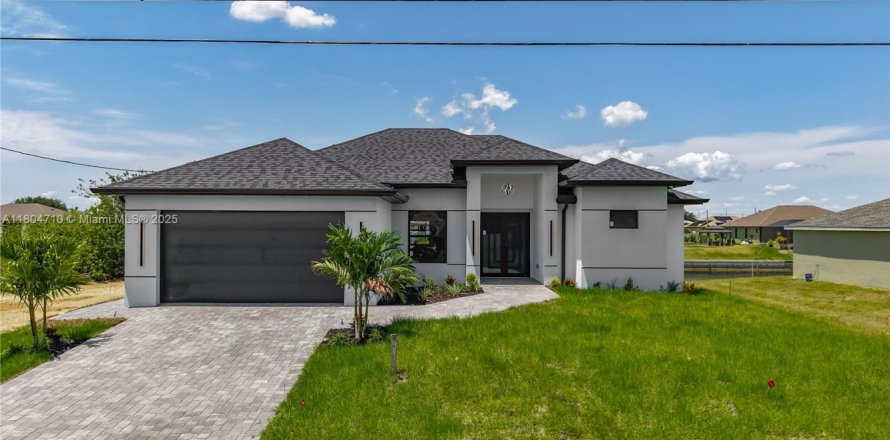 Villa ou maison à Cape Coral, Floride 3 chambres, 148.64 m2 № 1864145