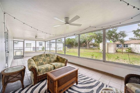 House in Sarasota, Florida 2 bedrooms, 147.99 sq.m. № 1553051 - photo 28