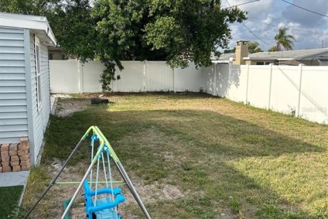 House in Holiday, Florida 2 bedrooms, 96.8 sq.m. № 1750293 - photo 4