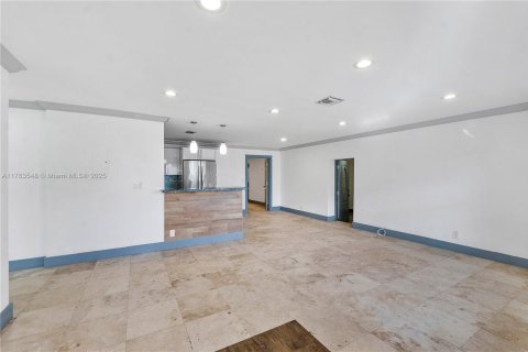 Villa ou maison à vendre à Plantation, Floride: 3 chambres, 190.91 m2 № 2054561 - photo 5