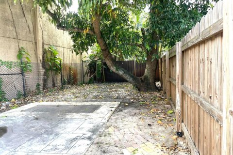 Villa ou maison à vendre à Plantation, Floride: 3 chambres, 190.91 m2 № 2054561 - photo 21