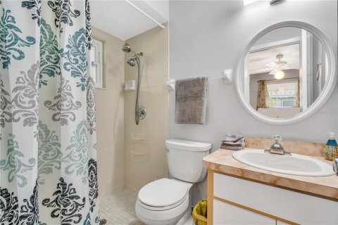 Villa ou maison à louer à Sarasota, Floride: 3 chambres, 153.38 m2 № 1853938 - photo 12