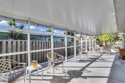 Villa ou maison à louer à Sarasota, Floride: 3 chambres, 153.38 m2 № 1853938 - photo 2
