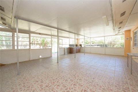 Villa ou maison à vendre à Homestead, Floride: 4 chambres, 305.74 m2 № 2152591 - photo 25