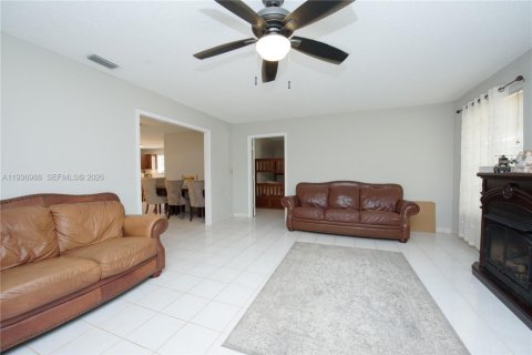 Villa ou maison à vendre à Homestead, Floride: 4 chambres, 305.74 m2 № 2152591 - photo 14