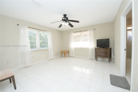 Villa ou maison à vendre à Homestead, Floride: 4 chambres, 305.74 m2 № 2152591 - photo 6