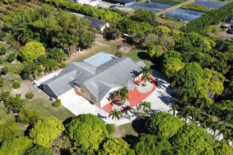 Villa ou maison à Homestead, Floride 4 chambres, 305.74 m2 № 2152591