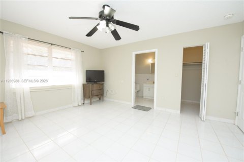 Villa ou maison à vendre à Homestead, Floride: 4 chambres, 305.74 m2 № 2152591 - photo 18