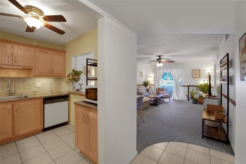 Condominio en venta en Pompano Beach, Florida, 2 dormitorios, 81.75 m2 № 2175438 - foto 14