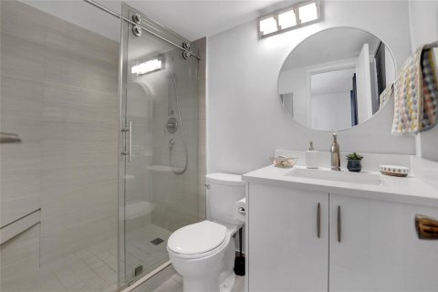 Condominio en venta en Pompano Beach, Florida, 2 dormitorios, 81.75 m2 № 2175438 - foto 20