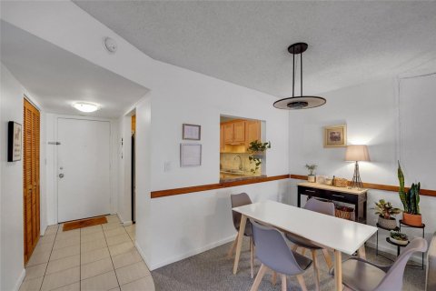 Condominio en venta en Pompano Beach, Florida, 2 dormitorios, 81.75 m2 № 2175438 - foto 15