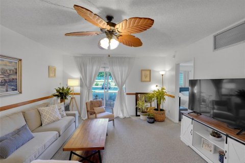 Condominio en venta en Pompano Beach, Florida, 2 dormitorios, 81.75 m2 № 2175438 - foto 8