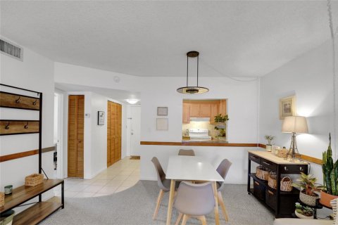 Condominio en venta en Pompano Beach, Florida, 2 dormitorios, 81.75 m2 № 2175438 - foto 9