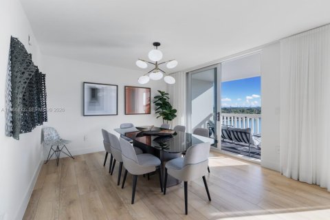 Condo in Bay Harbor Islands, Florida, 3 bedrooms  № 2029505 - photo 8