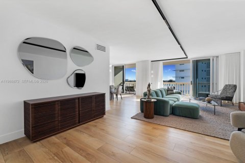 Condo in Bay Harbor Islands, Florida, 3 bedrooms  № 2029505 - photo 4