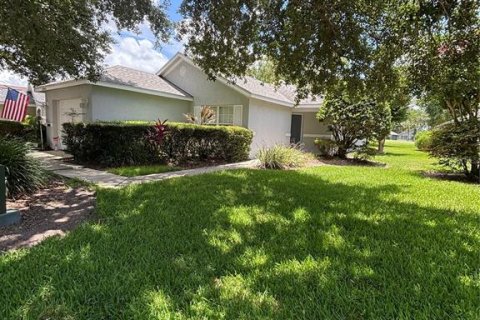 Villa ou maison à louer à Mount Dora, Floride: 3 chambres, 126.25 m2 № 1893824 - photo 1