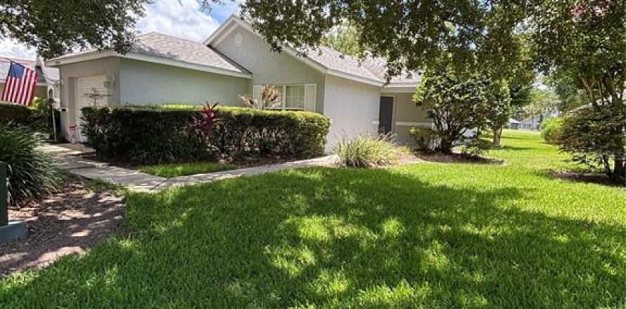 Casa en Mount Dora, Florida 3 dormitorios, 126.25 m2 № 1893824