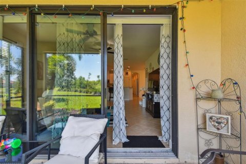 House in Palmetto, Florida 2 bedrooms, 157.75 sq.m. № 1648118 - photo 9